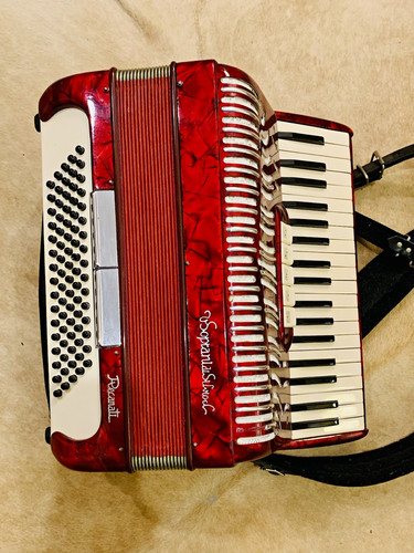 Antica fisarmonica italiana
