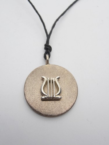 Cetra ciondolo in argento - :,