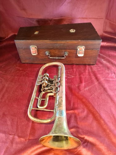 Antico strumento musicale